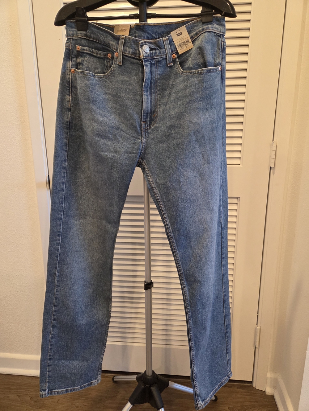 Levi's Mens Light Wash Blue Relaxed Jeans